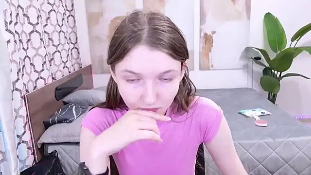 NikaRain's Live XXX Chat