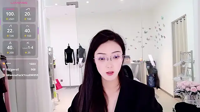 yangyang-777's Live XXX Chat