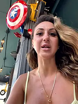 XXX chat uživo modela Bella-Grace