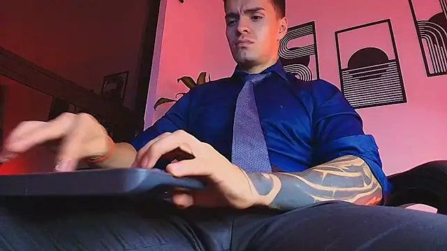 ALPHA_DOMINUS_: онлайн-секс-чат