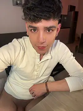 Онлайн чат XXX aronnhidden