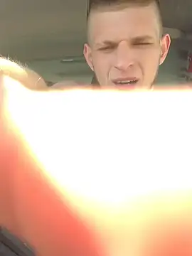XXX chat uživo modela VelvetKingg
