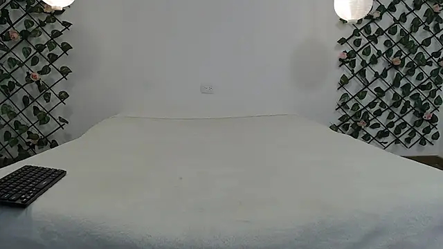 In2men Live XXX chat