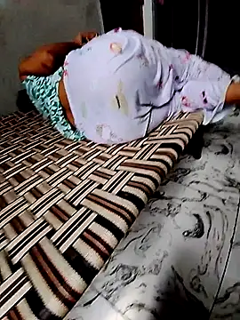 poojaseductive's Webcam Show