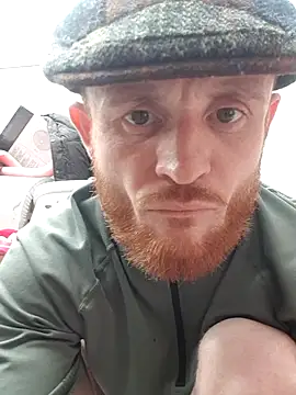 XXX chat uživo modela ColosalCock666