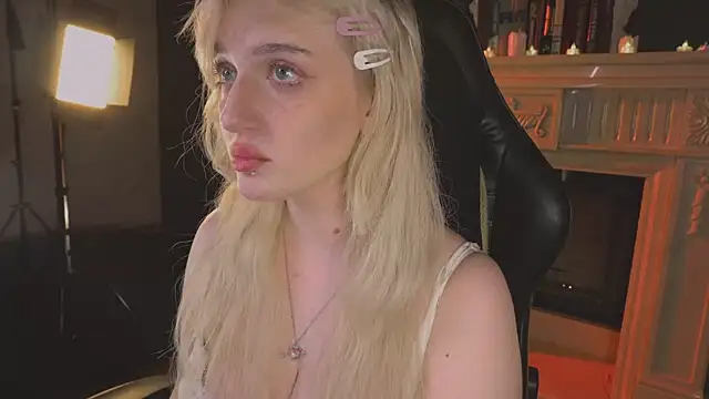 Chat XXX en directo de ELLIEJAY