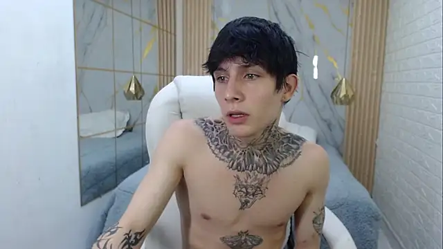 XXX chat uživo modela Cry_thereal
