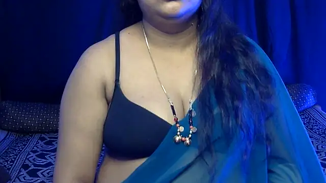 LouleyRani_'s Live XXX Chat