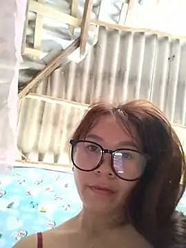 Biva11 Adlı Modelin Canlı XXX Sohbeti