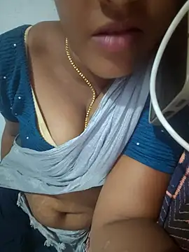 Tamil_Hot_HoneyBee's Live XXX Chat