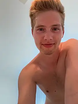 PublicLuke Show in webcam