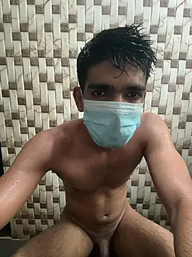 BadBoyTom78 Chat XXX in diretta