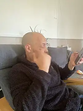 MattMiller28 网络视讯表演