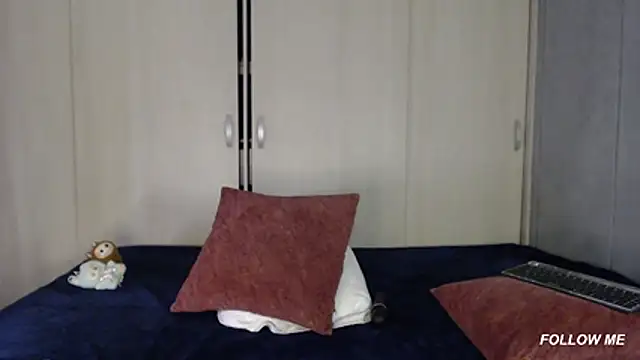 Chat +18 de cristal_sexybody ao vivo