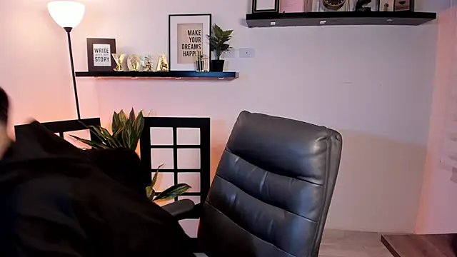 Patrick_Howland_ Live XXX Chat