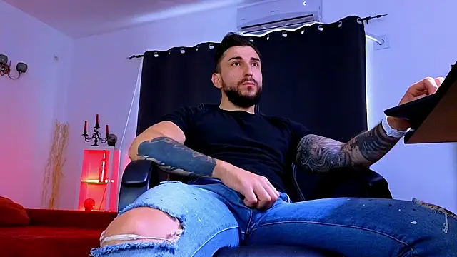 MightyAaron66 Chat XXX live