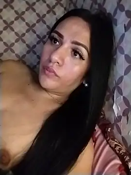 Yourbabyshane Adlı Modelin Canlı XXX Sohbeti