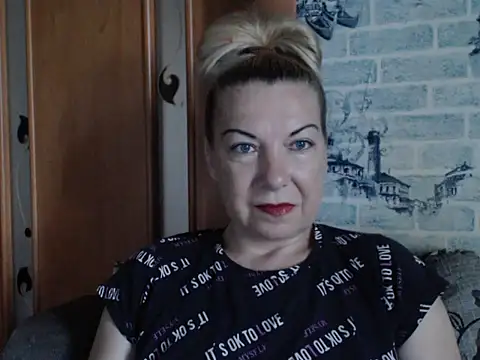 Lillia_Ray Adlı Modelin Canlı XXX Sohbeti