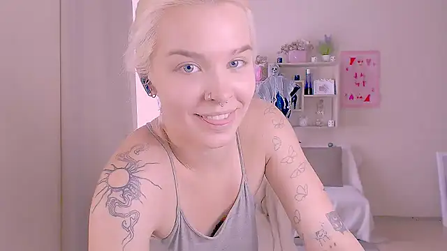Hot_Blonda's Live XXX Chat