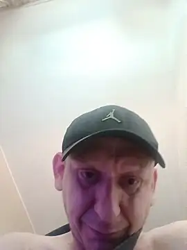 Tom4Womans 现场XXX聊天