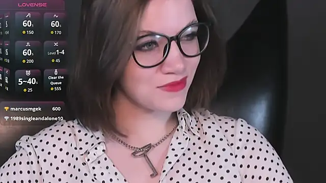Chat XXX en directo de CathyAdams
