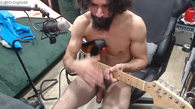 Stringin69's Live XXX Chat