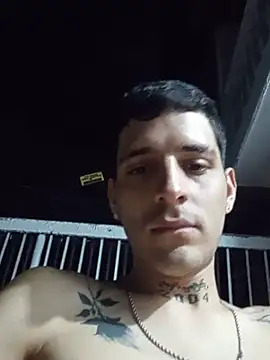 Chat +18 de boy_max_latin ao vivo