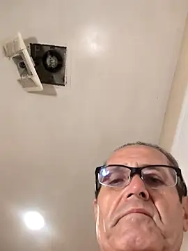 bobby69cock élő XXX-chatje