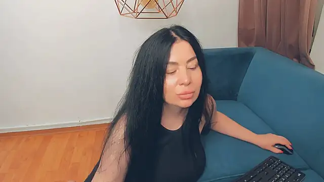 BrilliantGirll Chat XXX in diretta