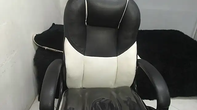 naty_18's Live XXX Chat