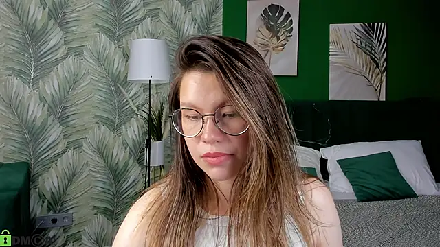 Chat XXX en directo de Alice_Ruby1