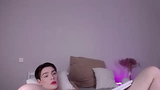 RobbyCharming 即時 XXX 聊天
