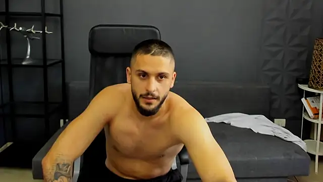 Chat XXX Live TroyWadee