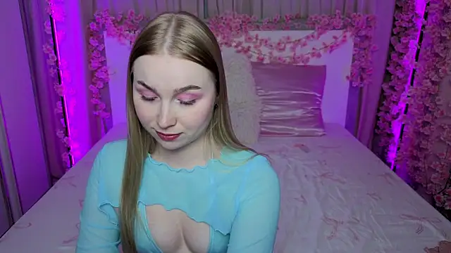 LilyStarlight: онлайн-секс-чат