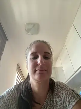 jennifer11772 – Live XXX-chat