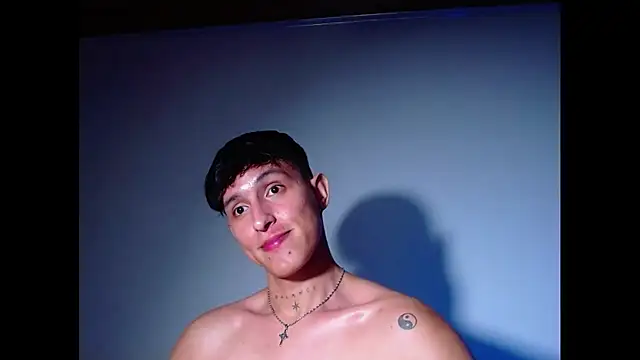 Онлайн чат XXX rowanbig
