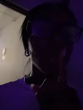Zoe_Ravenn élő XXX-chatje