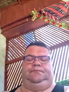 XXX chat uživo modela Tataurs