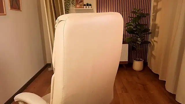 _Mi1a_ 即時 XXX 聊天