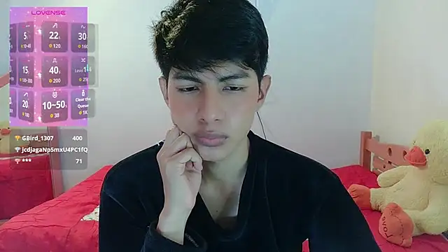 phuwin_bj Adlı Modelin Canlı XXX Sohbeti