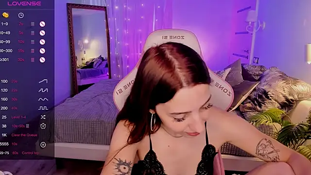 CharliGrace_: απευθείας συνομιλία ΧΧΧ