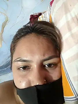 sanu_07 লাইভ XXX চ্যাট
