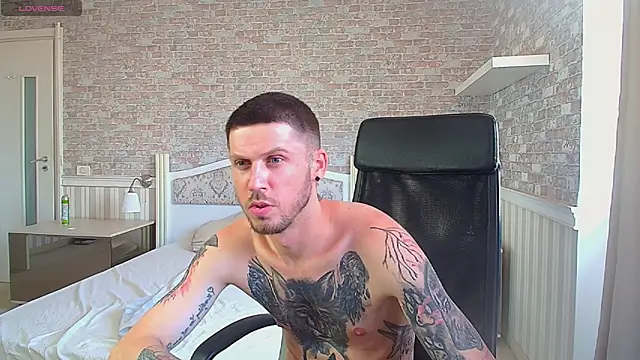 Chatroom XXX en direct de JonahShaw