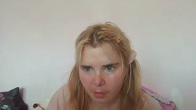 HornyElena's Live XXX Chat
