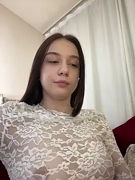 MiraXS Adlı Modelin Canlı XXX Sohbeti