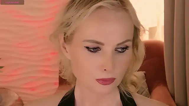 Sandra_Kind: онлайн-секс-чат