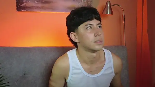 Chat +18 de myke_magic ao vivo