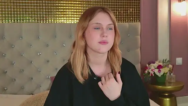 دردشة CaitlinSugar الجنسية المباشرة