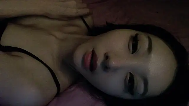 Fudzik0 Chat XXX in diretta