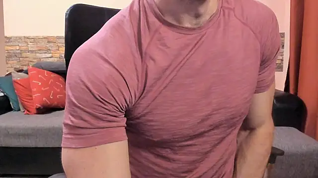 HotHunkTrainer's Webcam Show